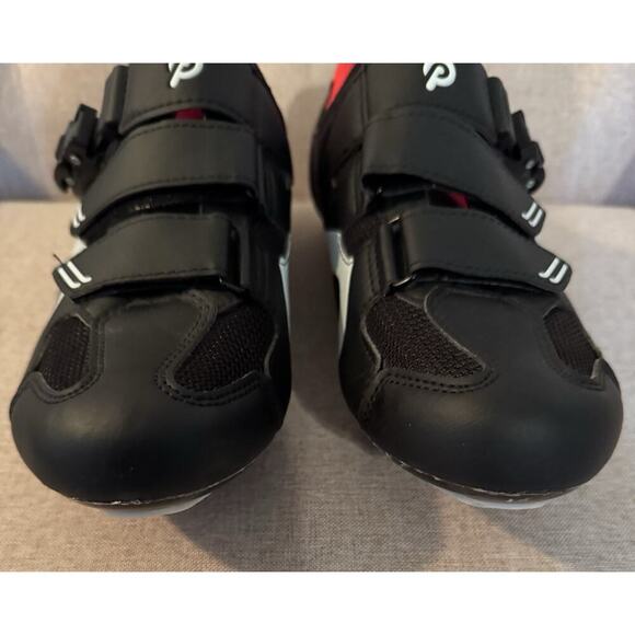 Peloton Cycling Indoor Bike Shoes Size 41 Women’s Size 10, Men’s 8 EUC Run Small - Picture 9 of 9